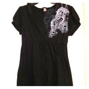 Hooded deep V neck high waist tee